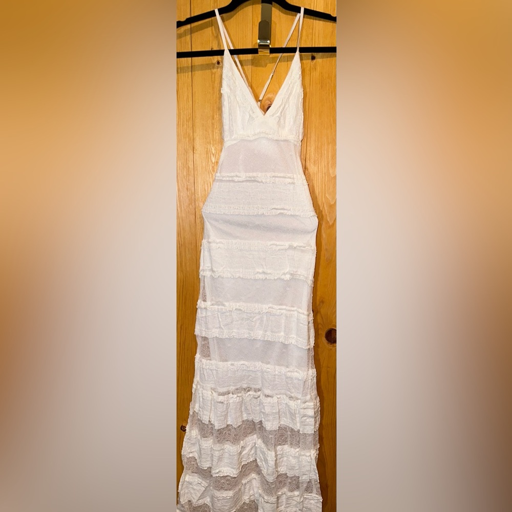 Elegant White Maxi Dress